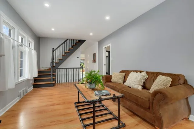 $459,900 | 5526 North Mason Avenue, Chicago, IL 60630