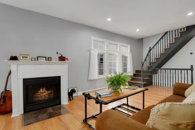 $459,900 | 5526 North Mason Avenue, Chicago, IL 60630