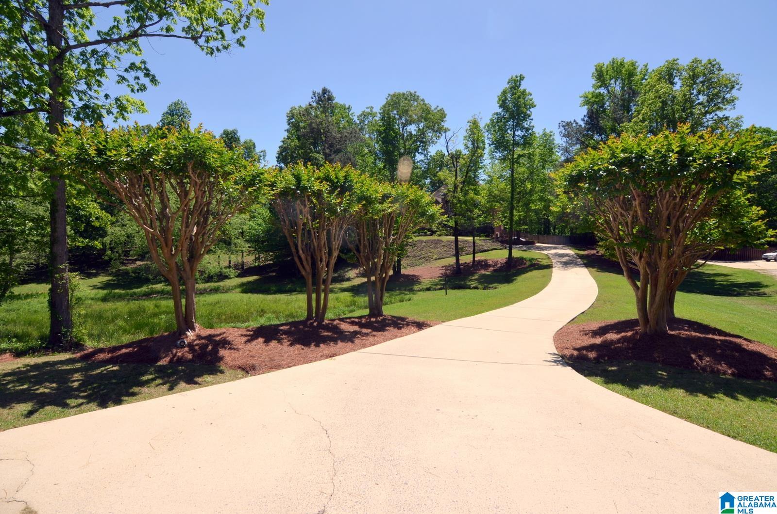 272 Crosscut Road Alabaster, AL 35007 - Photo 4 of 74