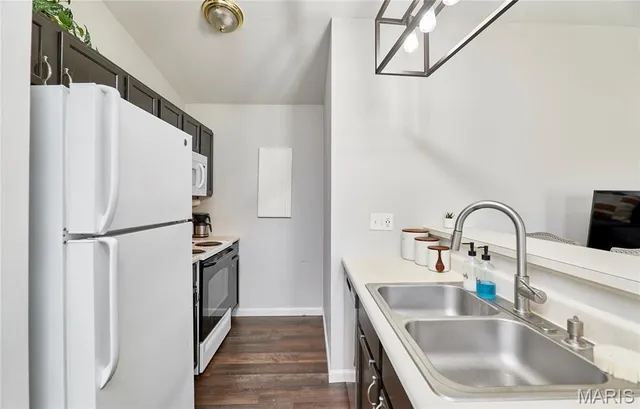 $219,900 | 101 Equestrian Drive, Winfield, MO 63389