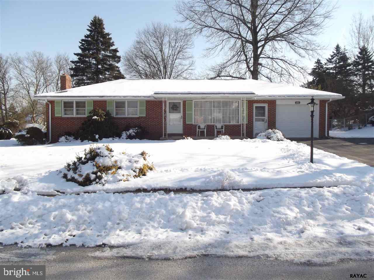 2349 Redwood Road York, PA 17408 - Photo 2 of 12