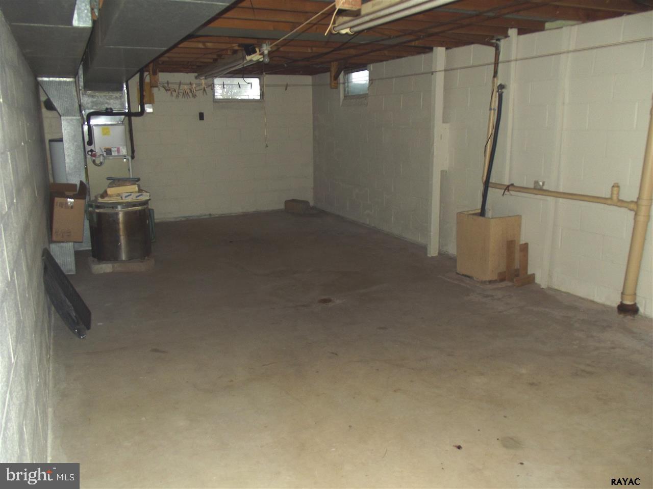 2349 Redwood Road York, PA 17408 - Photo 10 of 12