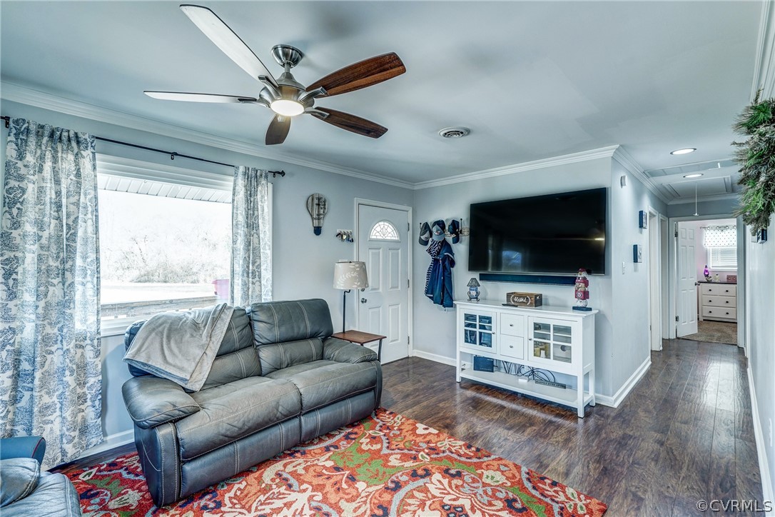19601 Mattaponi Road West Point, VA 23181 - Photo 3 of 16 Gallery Image 3