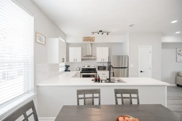 $1,750 | 2519 Washington Street, Unit 205, Waller, TX 77484