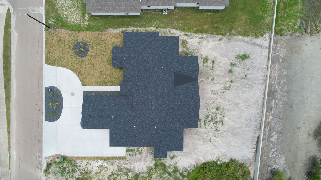 4025 Ranch Lake Drive Corpus Christi, TX 78413 - Photo 4 of 8