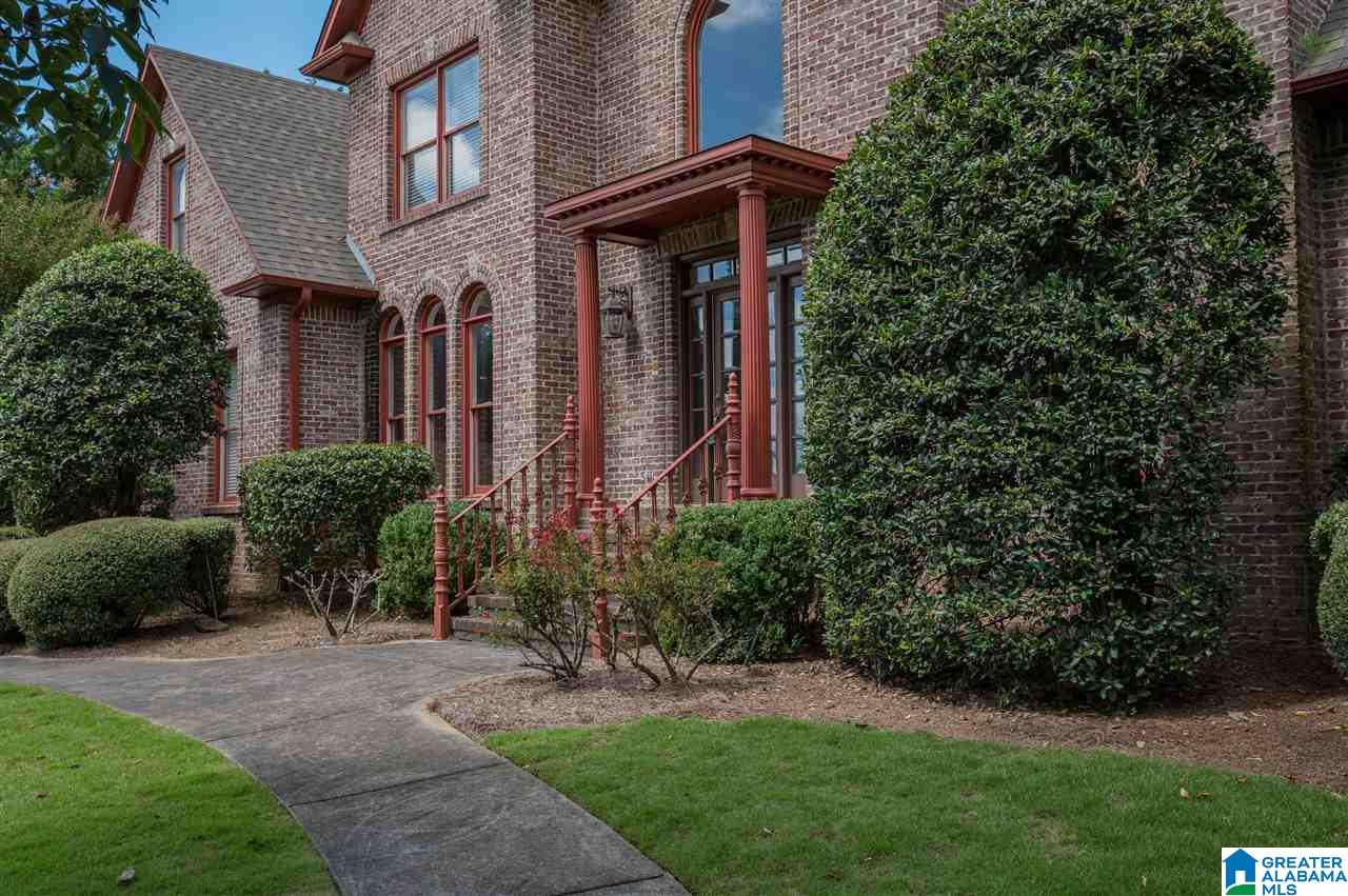 407 Woodward Road Trussville, AL 35173 - Photo 3 of 50