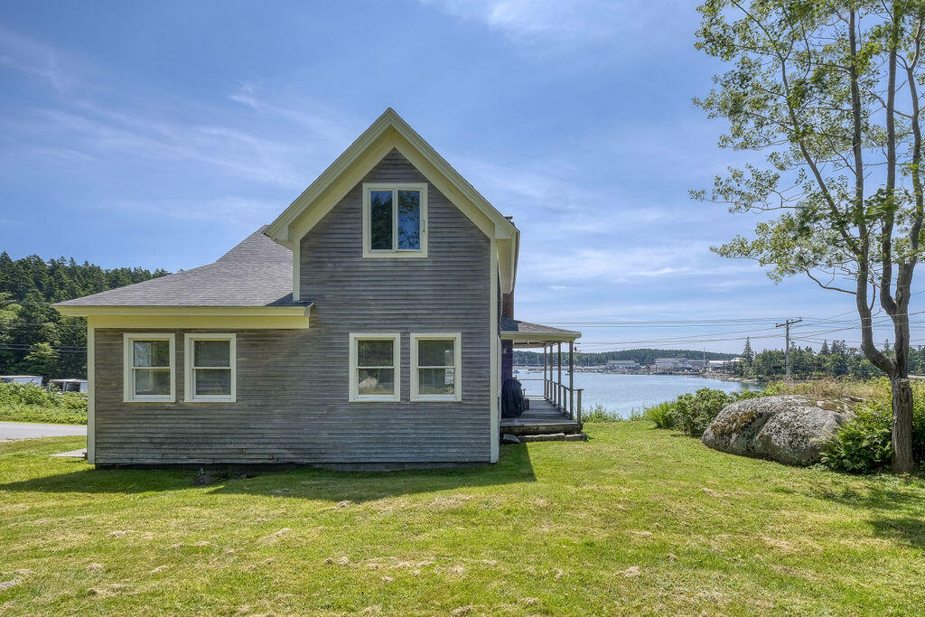 83 Green Head Road Stonington, ME 04681 - Photo 33 of 37 83GreenHead-33