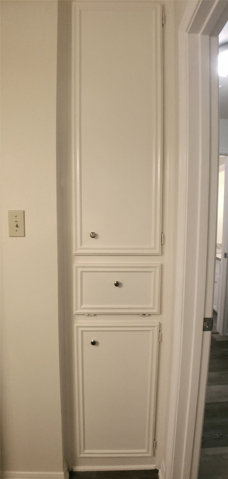 6607 Tournament Drive Houston, TX 77069 - Photo 36 of 46 a view of a closet