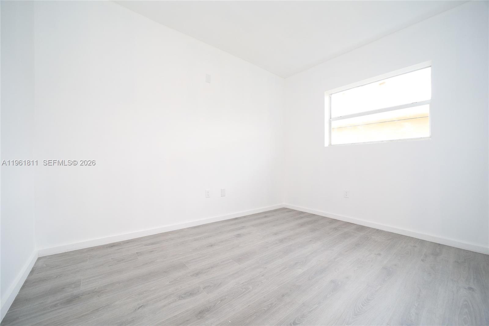 810 7th Street, Unit 104 Miami Beach, FL 33139 - Photo 9 of 11 a view of an empty room
