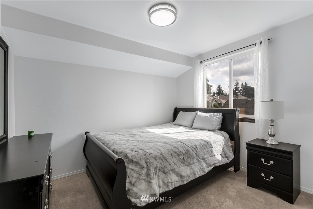 17805 112th Avenue Southeast Renton, WA 98055 - Photo 21 of 28 Gallery Image 21