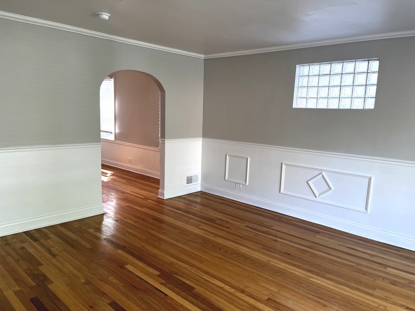 17107 Longfellow Avenue Hazel Crest, IL 60429 - Photo 14 of 21 a view of entryway with wooden floor