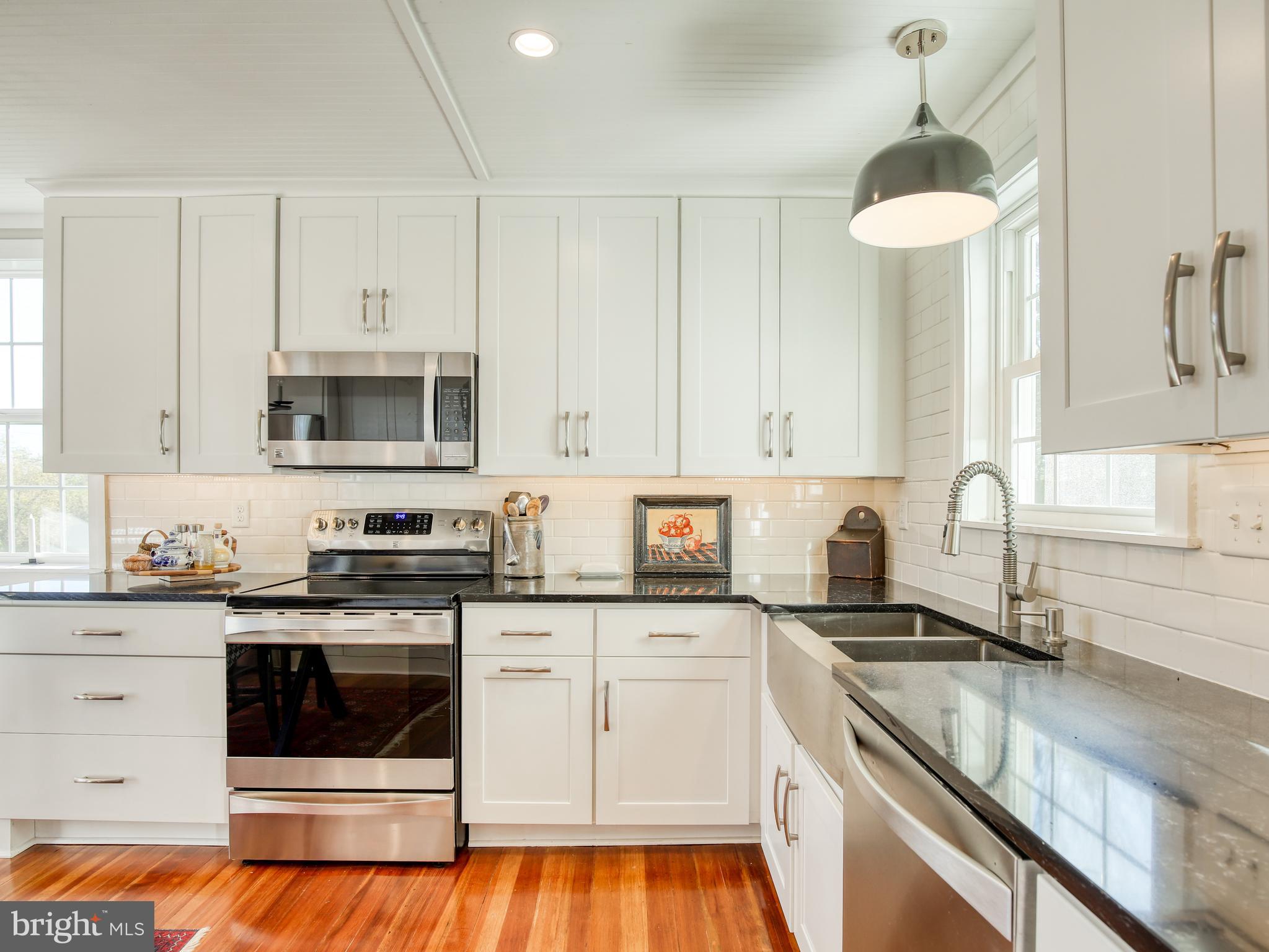 128 White Hall Road Winchester, VA 22603 - Photo 8 of 68