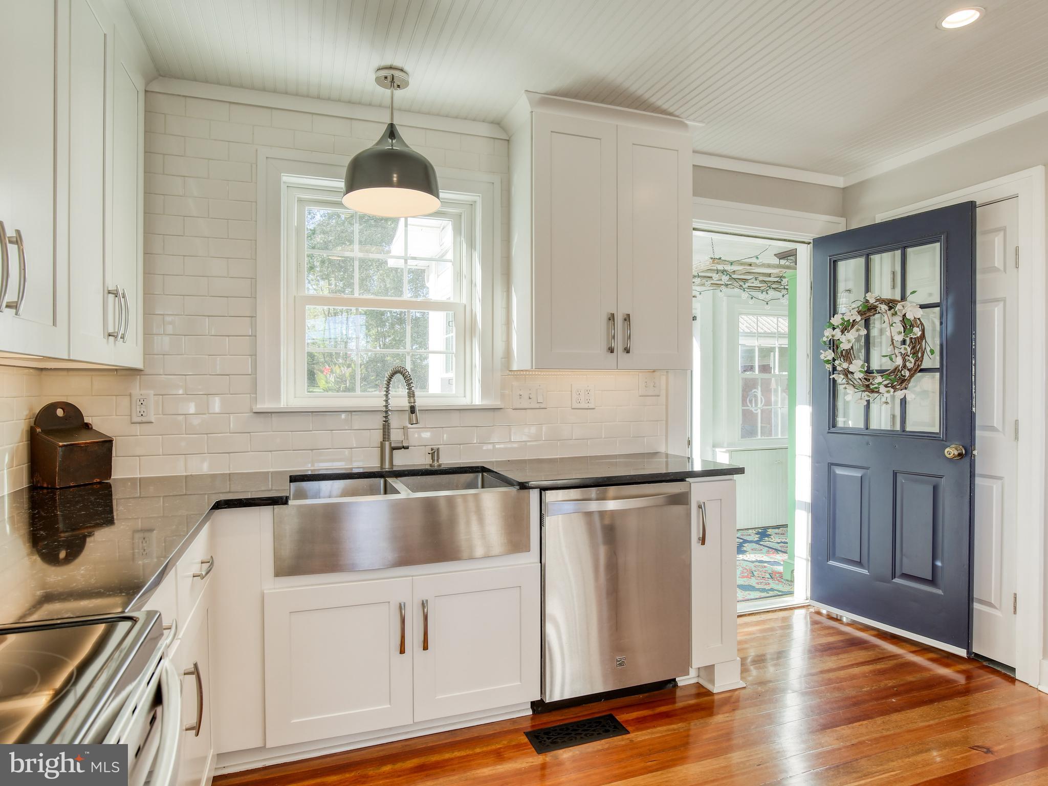 128 White Hall Road Winchester, VA 22603 - Photo 10 of 68
