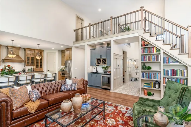 $1,392,900 | 5211 Kandefer's Trail, Buffalo, NY 14221