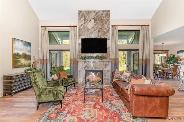 $1,392,900 | 5211 Kandefer's Trail, Buffalo, NY 14221