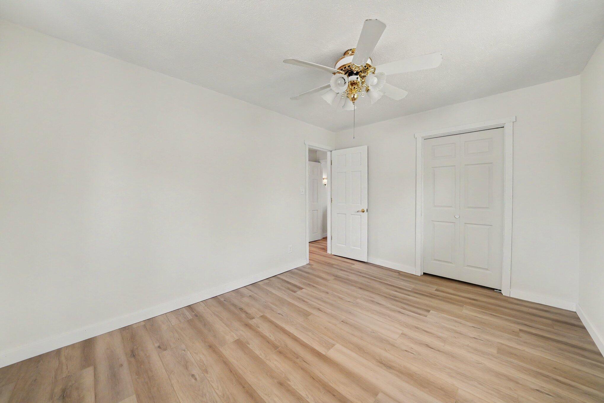 310 South Philip Road Niles, MI 49120 - Photo 18 of 32 Primary Bedroom