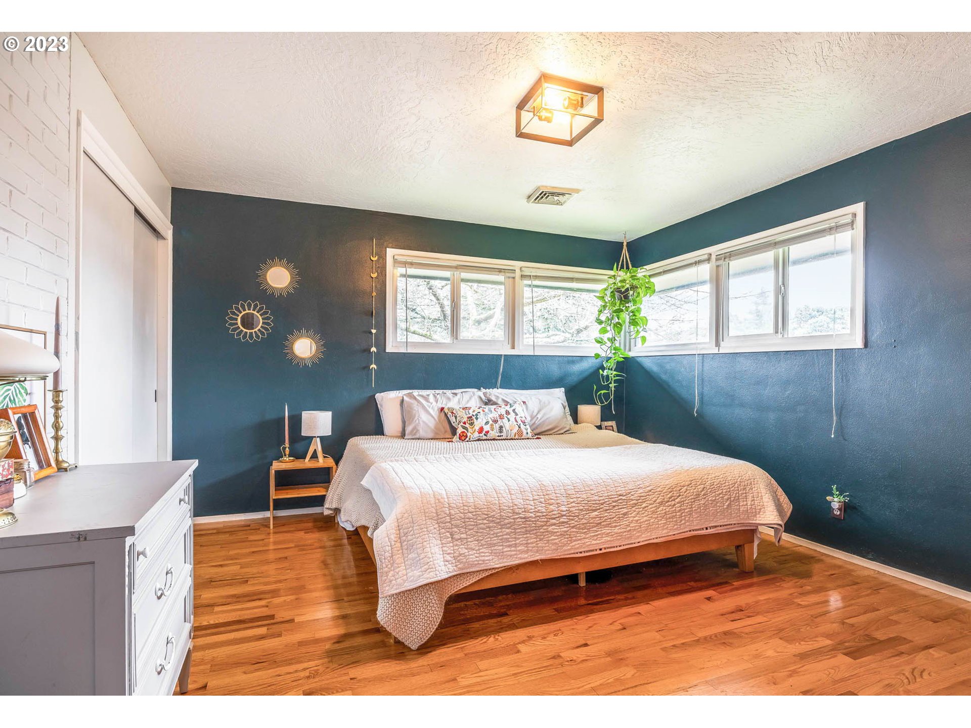 3170 Raleighwood Avenue Springfield, OR 97477 - Photo 14 of 27 a bedroom with a bed and window