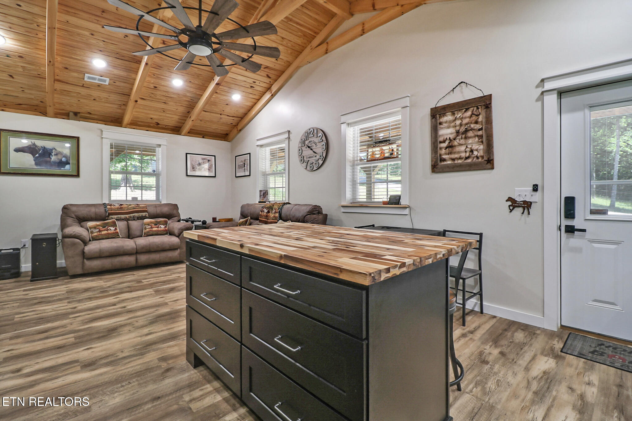 757 Rockview Road Jamestown, TN 38556 - Photo 19 of 45 kit/LR