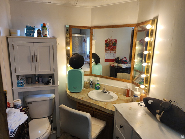 11362 Crescent Park Way, Unit 8 Sandy, UT 84070 - Photo 17 of 20 Bathroom featuring toilet and vanity