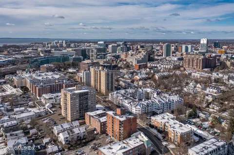 $299,999 | 87 Glenbrook Road, Unit 3D, Stamford, CT 06902