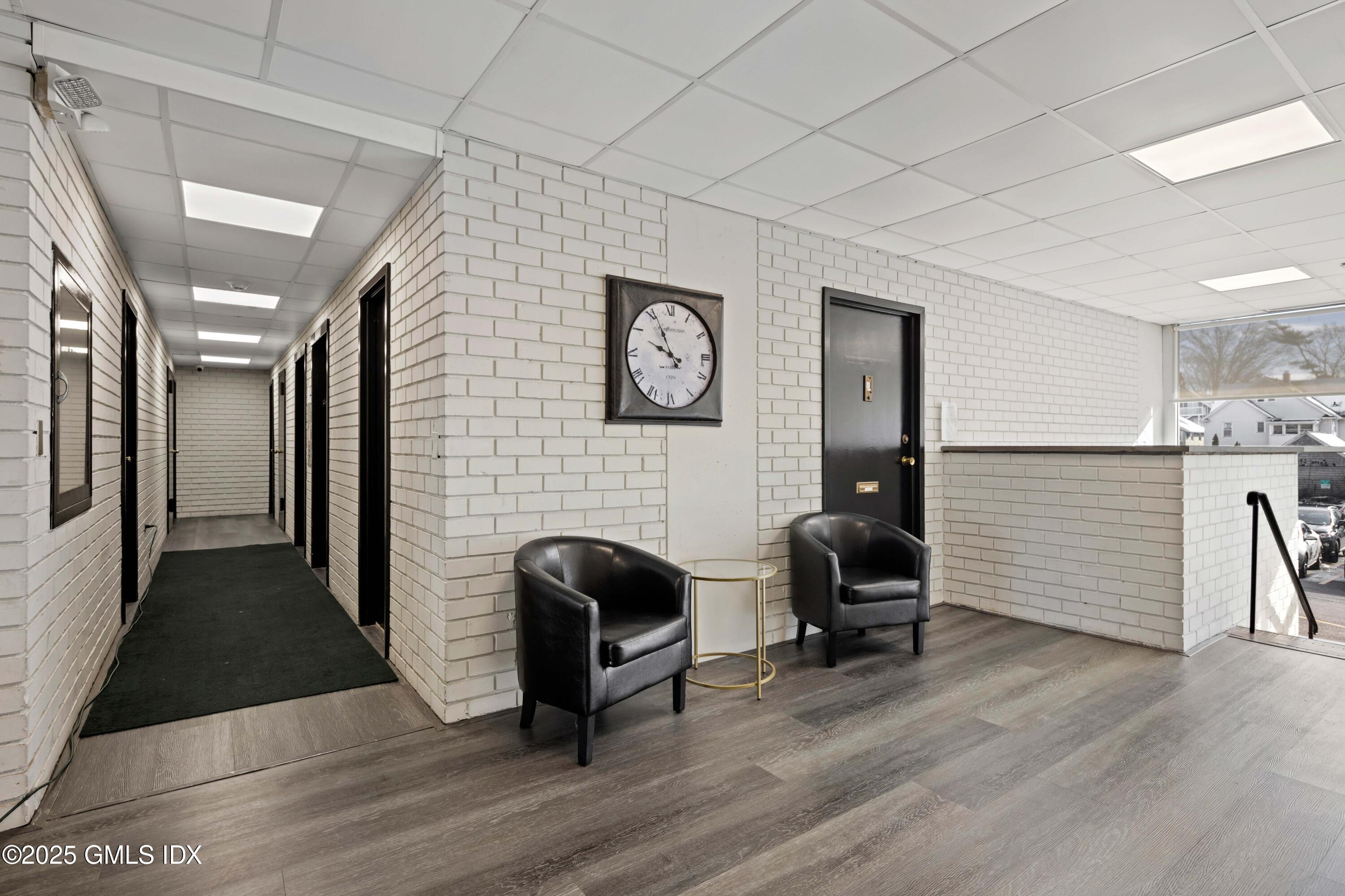 87 Glenbrook Road, Unit 3D Stamford, CT 06902 - Photo 3 of 28 87 Glenbrook Rd, Stamford, CT 06902-2