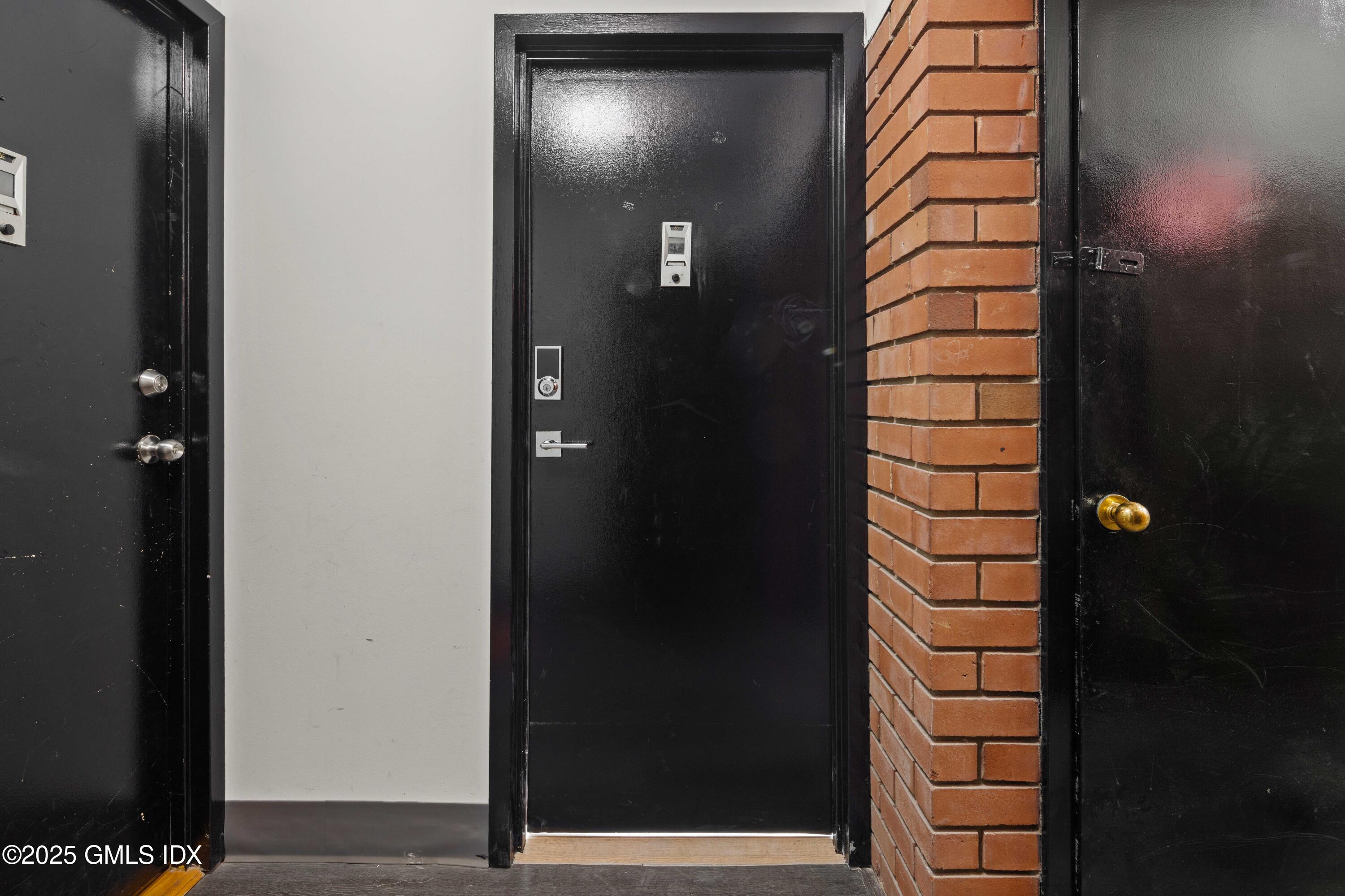 87 Glenbrook Road, Unit 3D Stamford, CT 06902 - Photo 5 of 28 87 Glenbrook Rd, Stamford, CT 06902-4