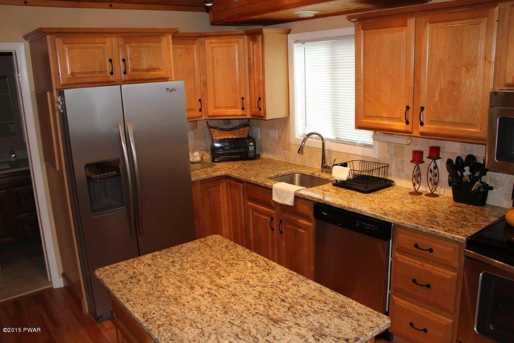 2825 Rockway Road Lake Ariel, PA 18436 - Photo 7 of 34