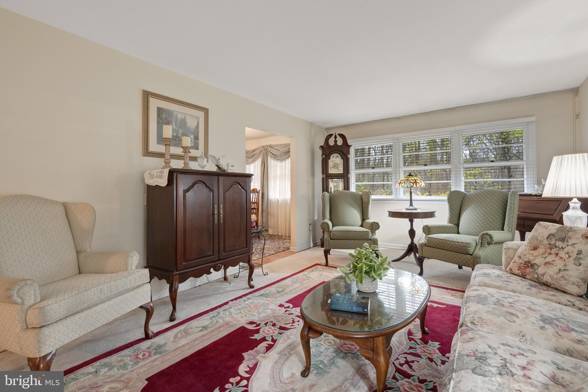 685 Chambers Rock Road Landenberg, PA 19350 - Photo 13 of 49 a living room with furniture