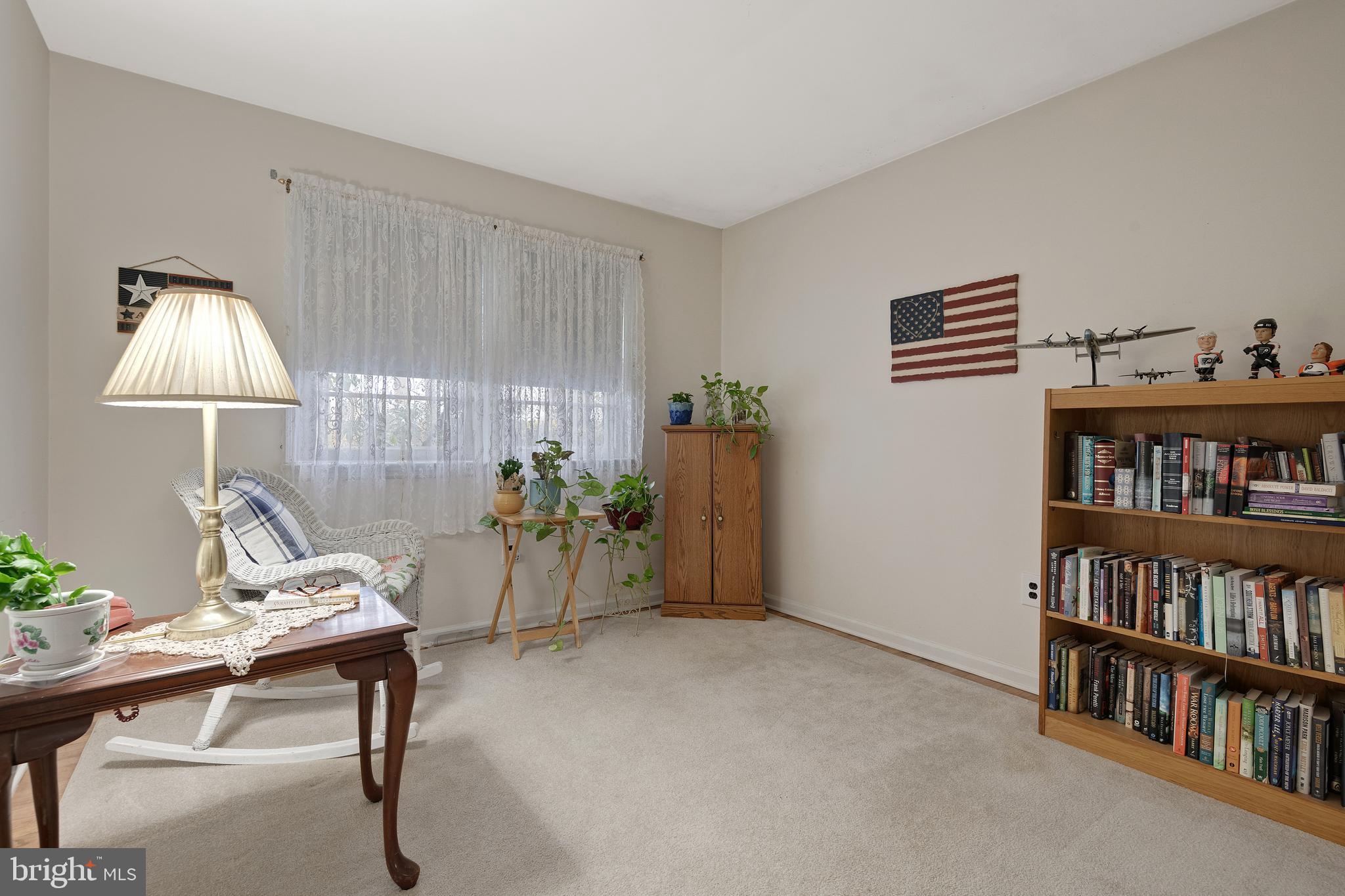 685 Chambers Rock Road Landenberg, PA 19350 - Photo 37 of 49 a workspace with furniture and a book shelf