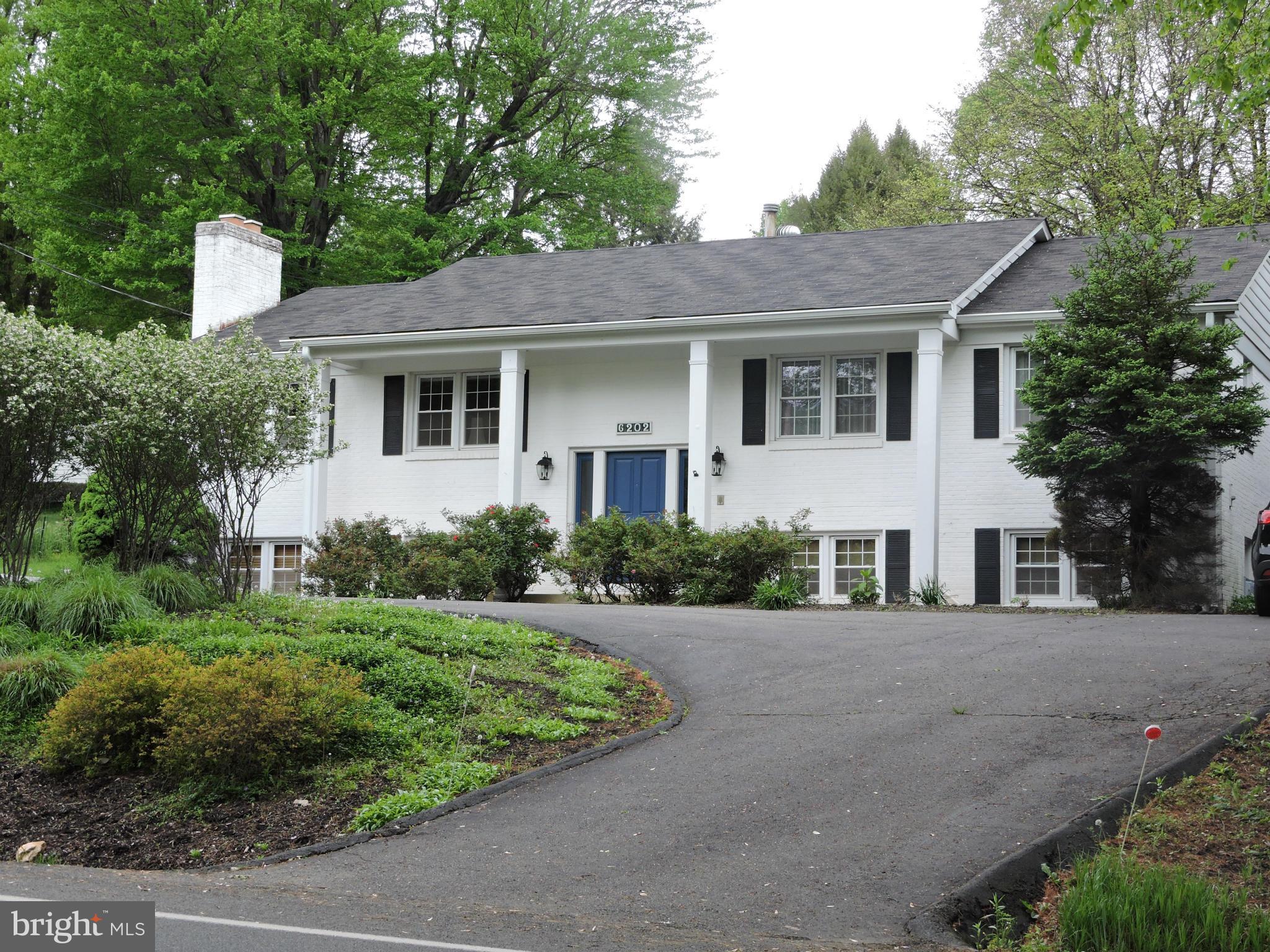 6202 Chesterbrook Road McLean, VA 22101 - Photo 18 of 20 Exterior (Front)
