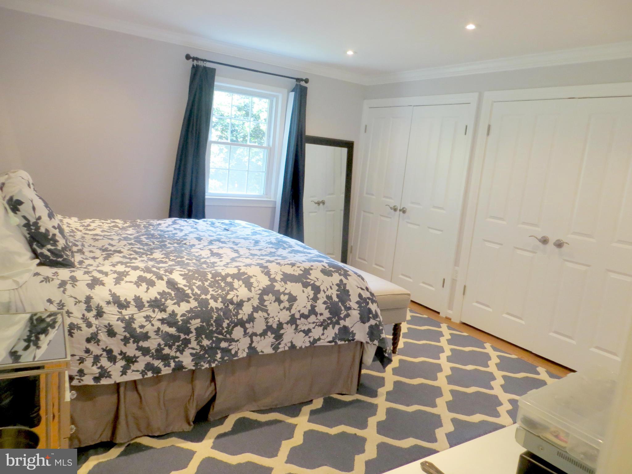 6202 Chesterbrook Road McLean, VA 22101 - Photo 6 of 20 Bedroom (Master)
