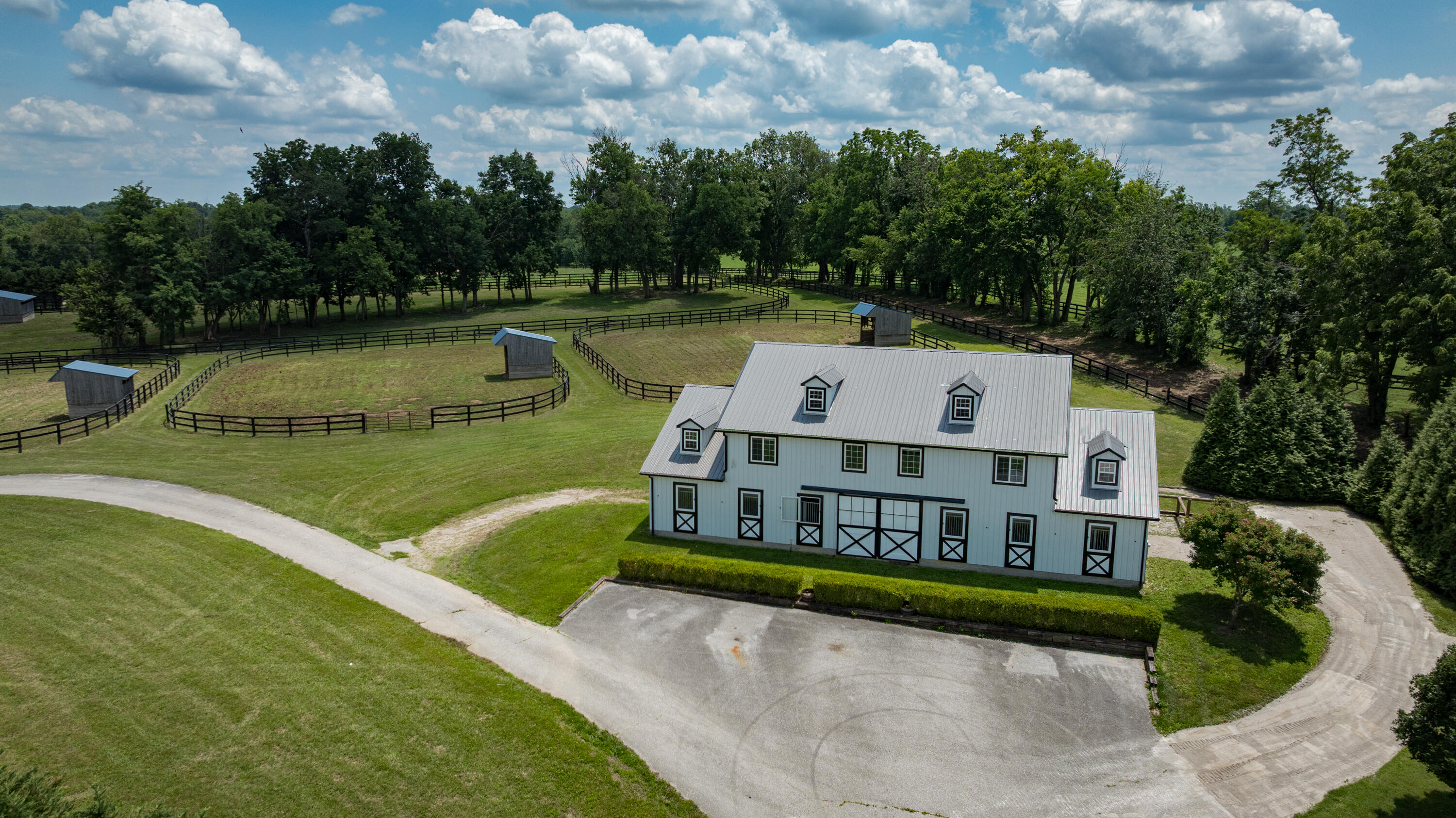 4845 Bryan Station Road Lexington, KY 40516 - Photo 10 of 115 Barn 2