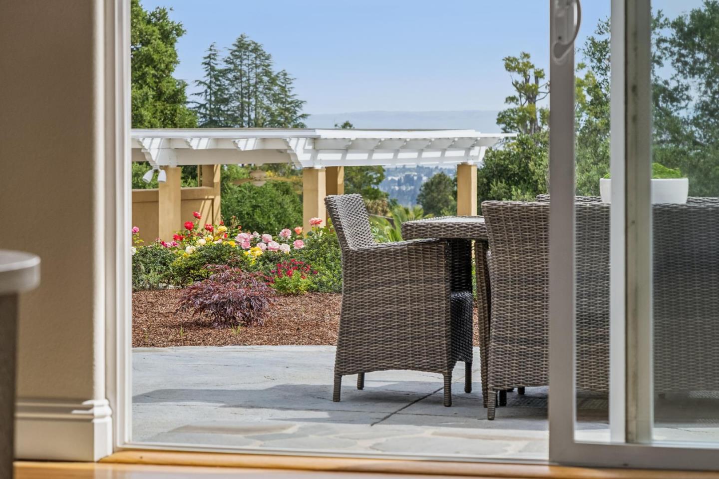 140 Ridgeway Road Woodside, CA 94062 - Photo 19 of 76