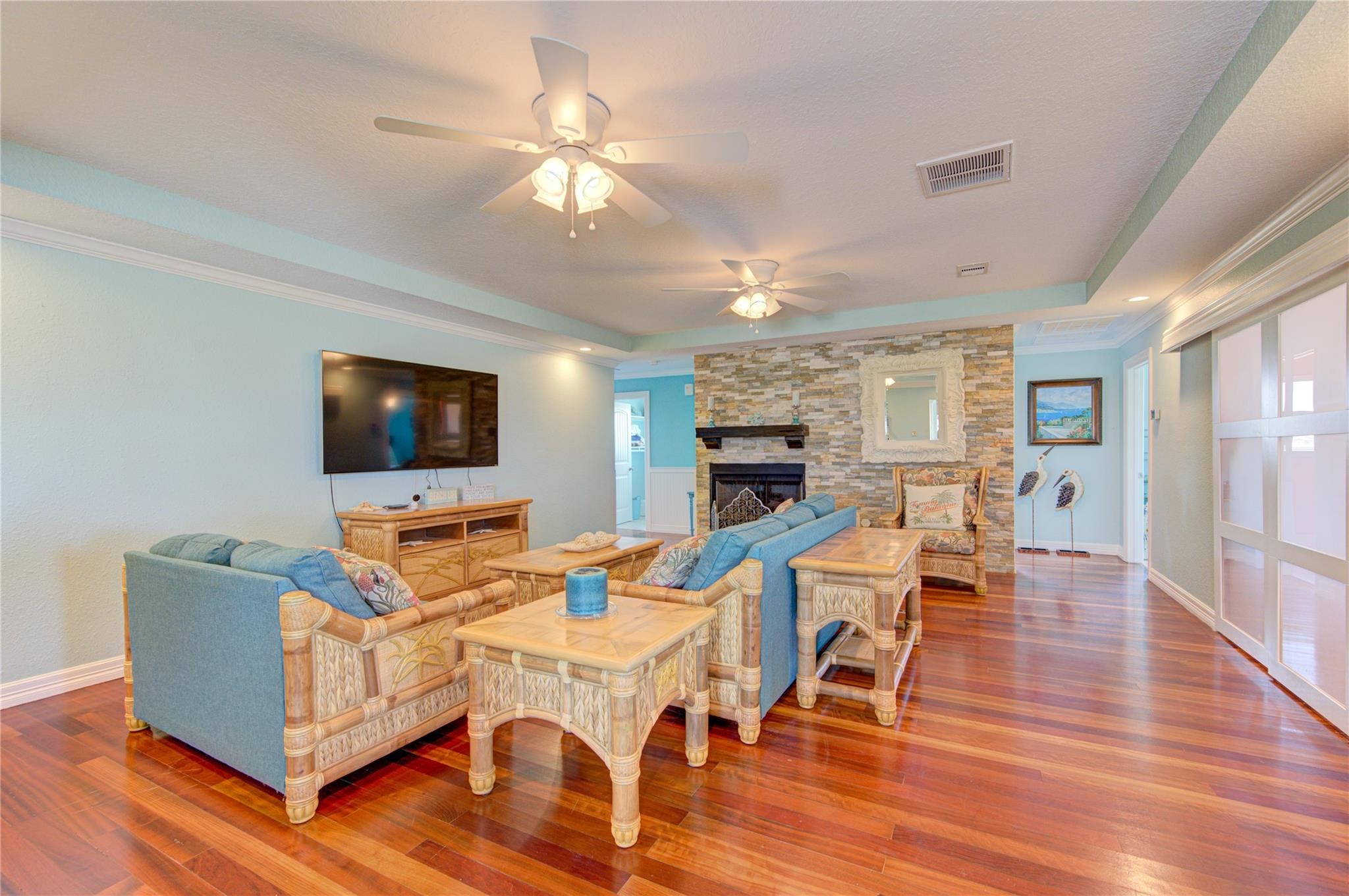 3915 Kiva Road Galveston, TX 77554 - Photo 5 of 44