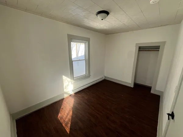 $1,600 | 40 Garnet Street, Unit 4 1, Fitchburg, MA 01420