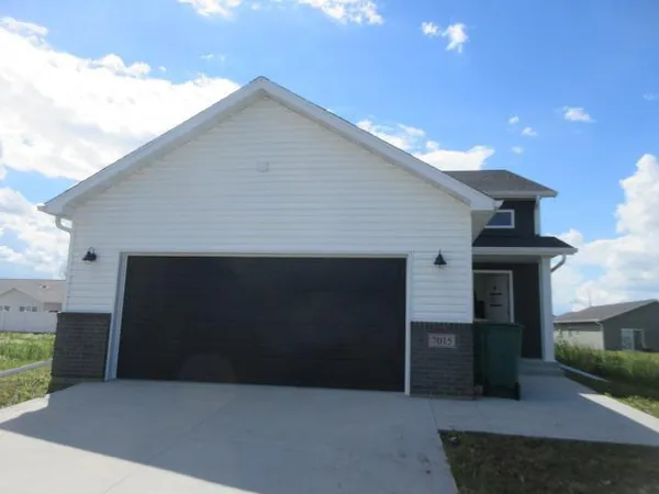 $295,000 | 7015 Benji Lane, Horace, ND 58047