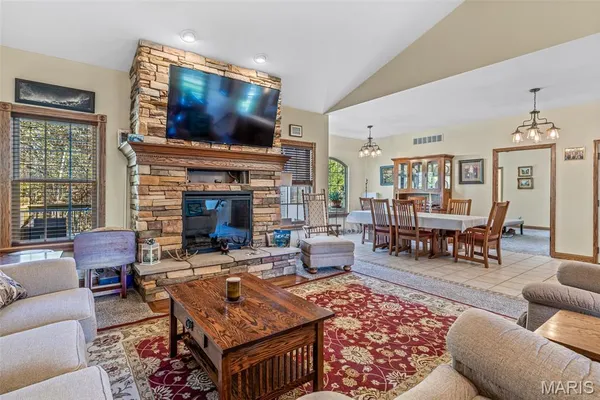 $599,900 | 440 Big River Circle, Bonne Terre, MO 63628