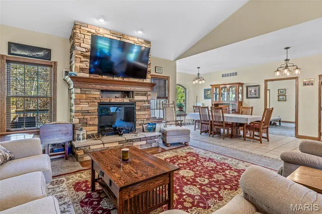 $599,900 | 440 Big River Circle, Bonne Terre, MO 63628