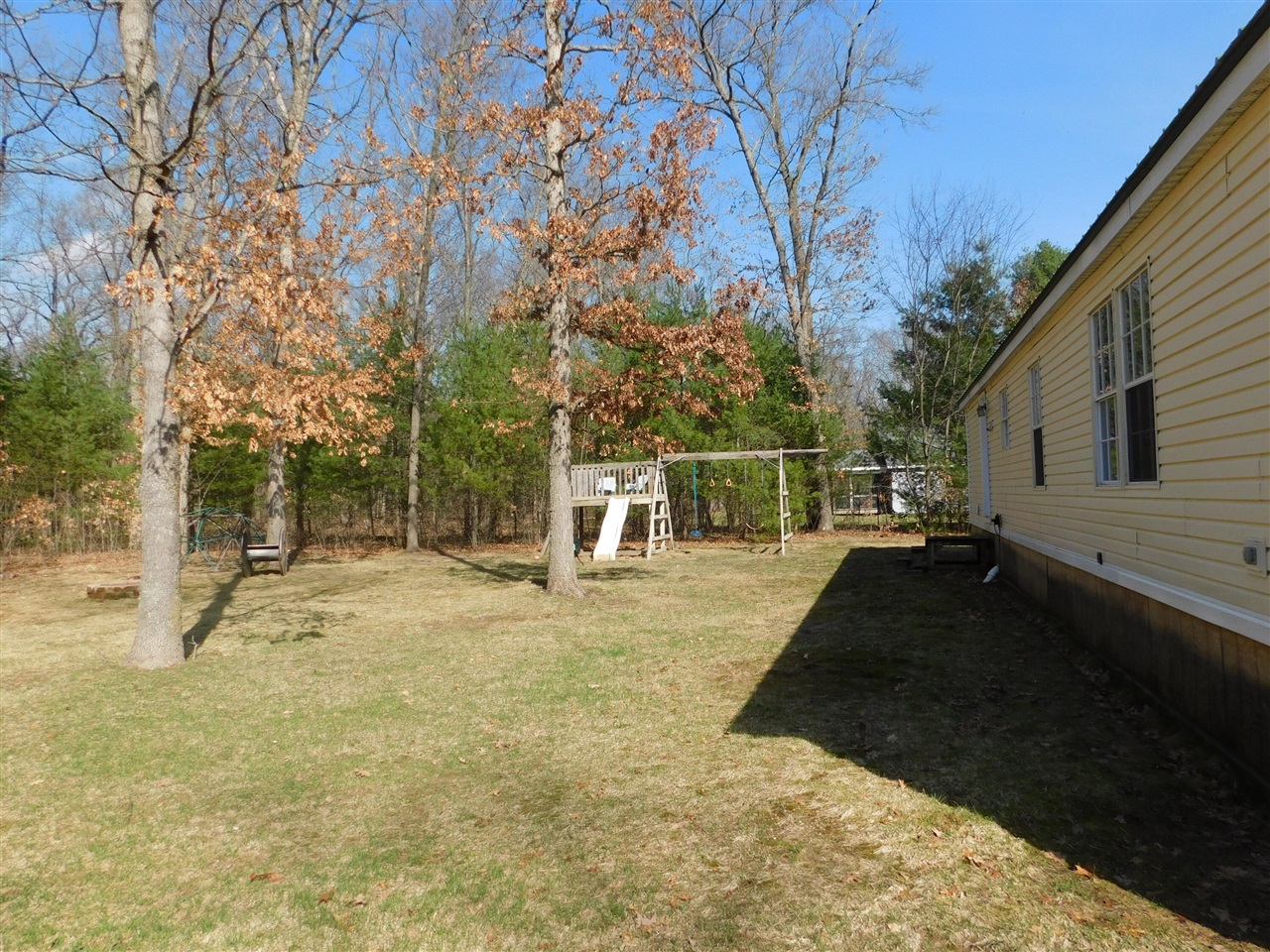 647 North Hart Road Wellston, MI 49689 - Photo 4 of 20