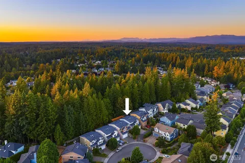 $1,297,000 | 4727 245th Lane Southeast, Sammamish, WA 98029