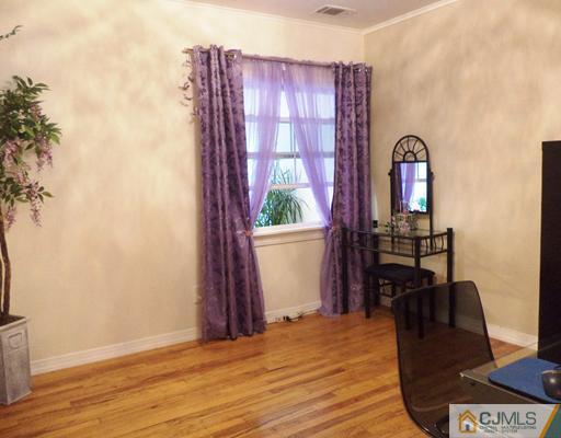 17 Burnham Road East Brunswick, NJ 08816 - Photo 12 of 25 Gallery Image 12