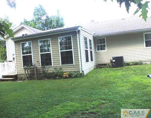 17 Burnham Road East Brunswick, NJ 08816 - Photo 22 of 25 Gallery Image 22