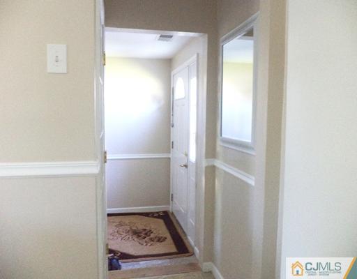 17 Burnham Road East Brunswick, NJ 08816 - Photo 9 of 25 Gallery Image 9