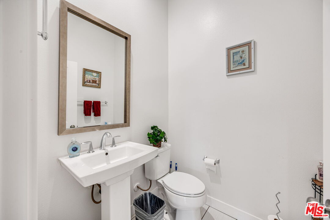 13447 Gold Medal Court Riverside, CA 92503 - Photo 20 of 75
