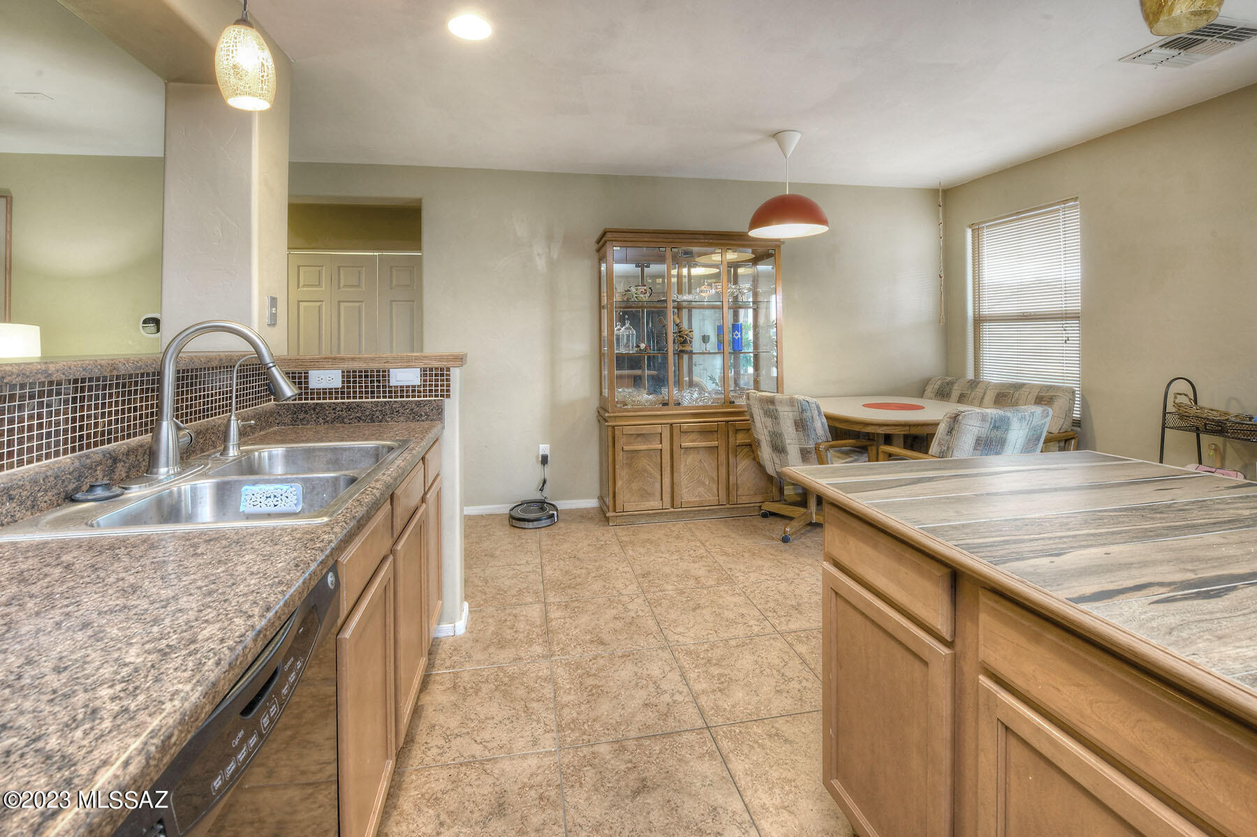 21606 East Reunion Road Red Rock, AZ 85145 - Photo 4 of 28 Gallery Image 4