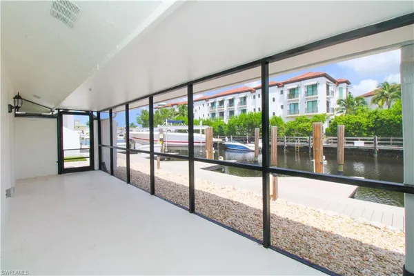 $2,595 | 1435 Curlew Avenue, Unit 4, Naples, FL 34102