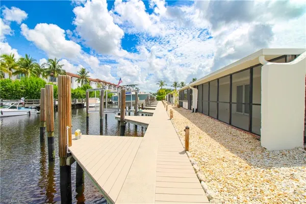 $2,595 | 1435 Curlew Avenue, Unit 4, Naples, FL 34102
