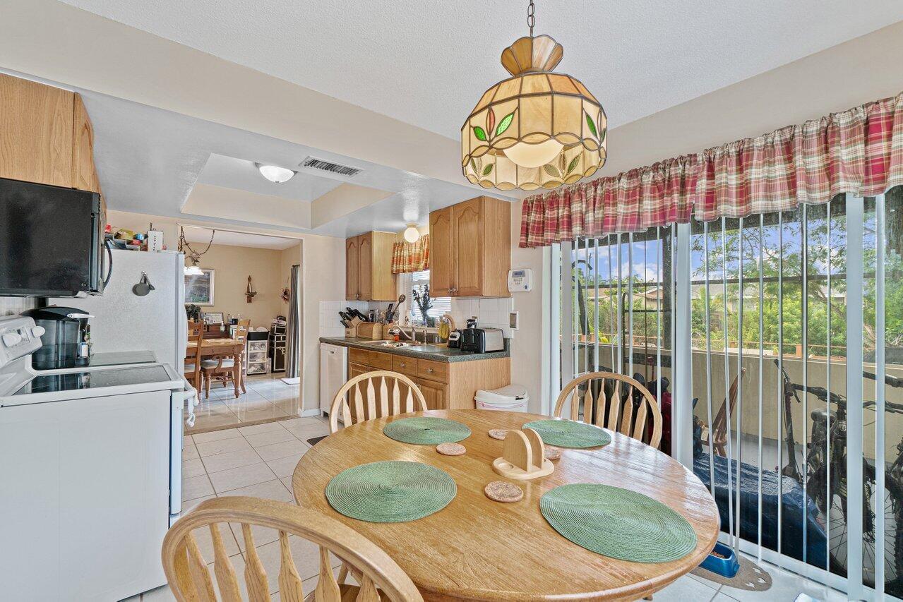 9300 Southwest 2nd Street Boca Raton, FL 33428 - Photo 12 of 25 012-9300Southwest2ndStreet-BocaRaton-FL-