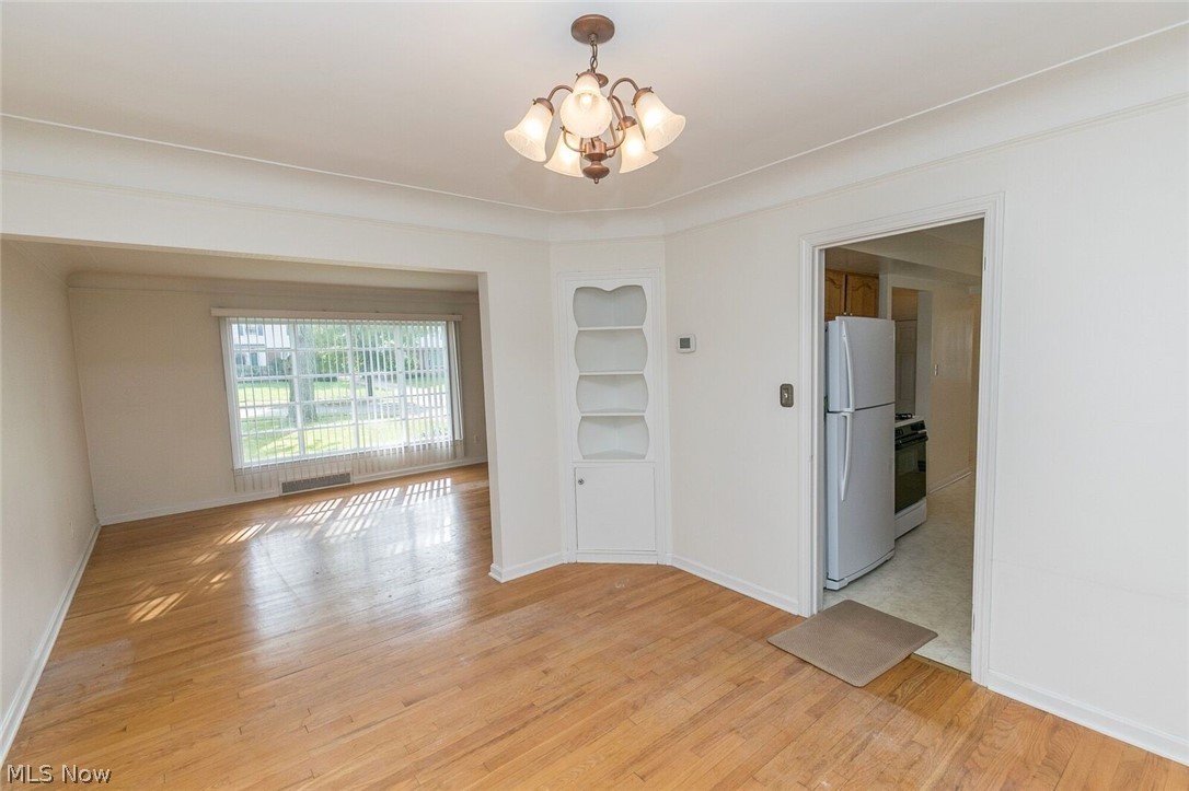 4487 Greenwold Road South Euclid, OH 44121 - Photo 6 of 30