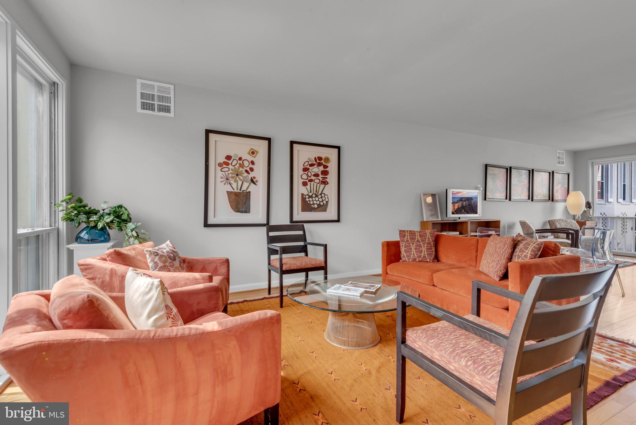 164 G Street Southwest, Unit 144 Washington, DC 20024 - Photo 5 of 71 Living Room View